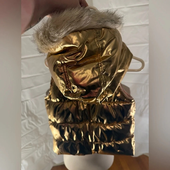 Crazy8 Gold Metallic Puffer Vest with Faux Fur Hood - Picture 3 of 5